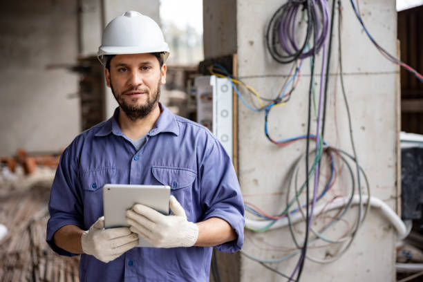 Best Local Electrician Companies  in Costa Mesa, CA